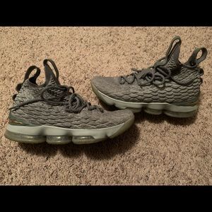 Nike LeBron 15 Men’s size 9.5